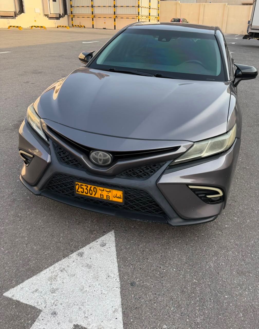 Car Image 2019 TOYOTA CAMRY SE