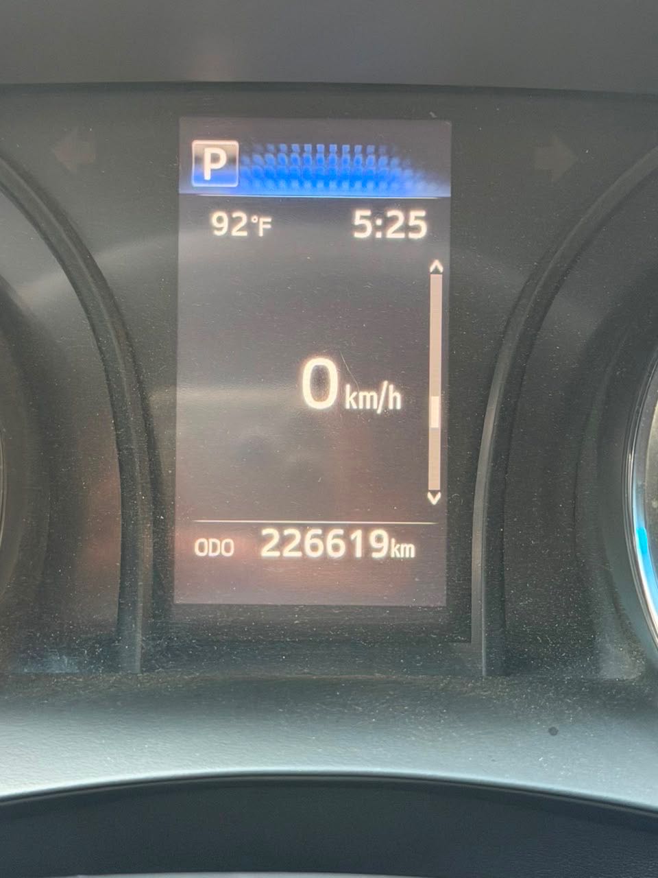 Car Image 2019 TOYOTA CAMRY SE