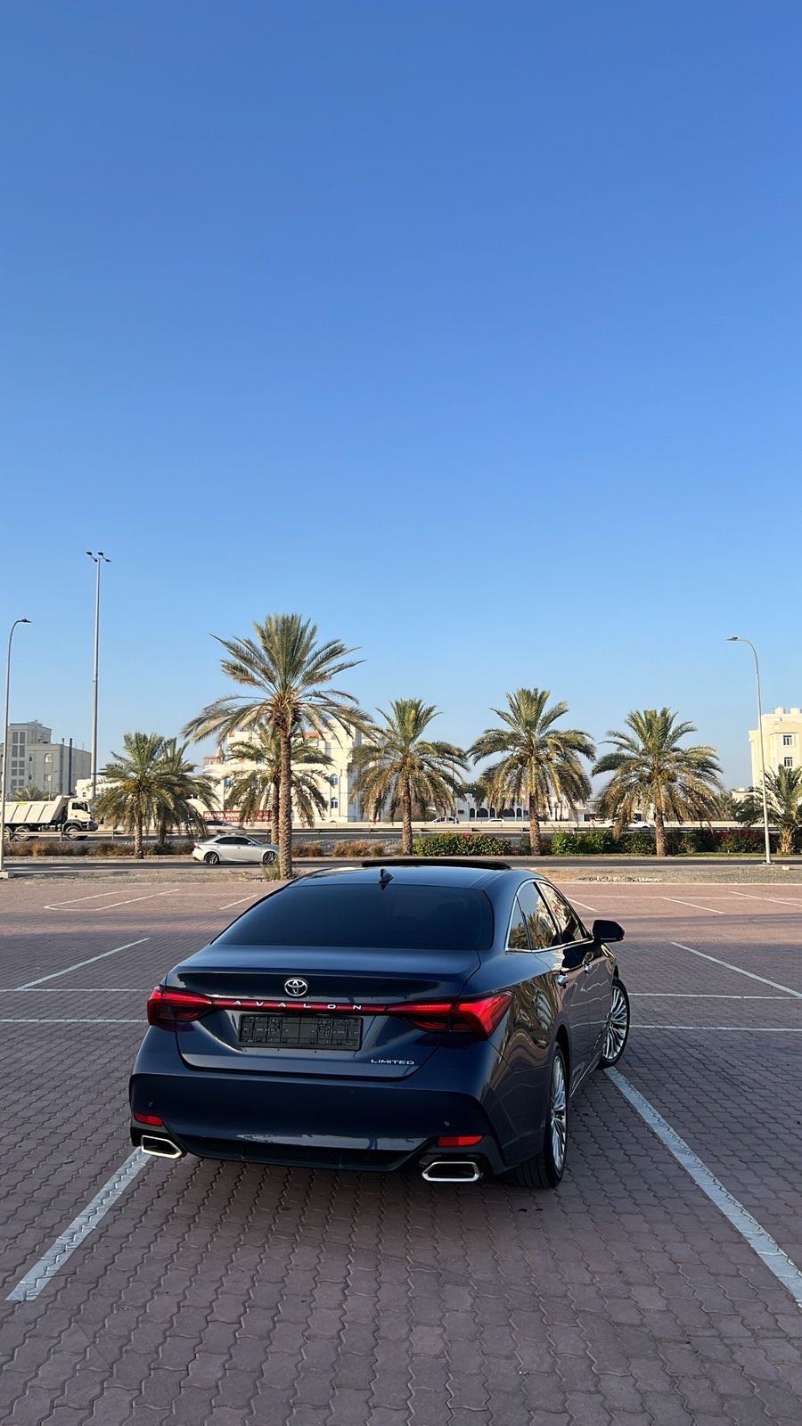 Car Image 2019 TOYOTA AVALON LIMITED