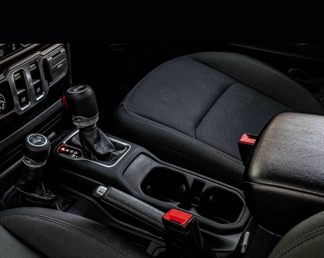 Car Image 2018 JEEP WRANGLER JK