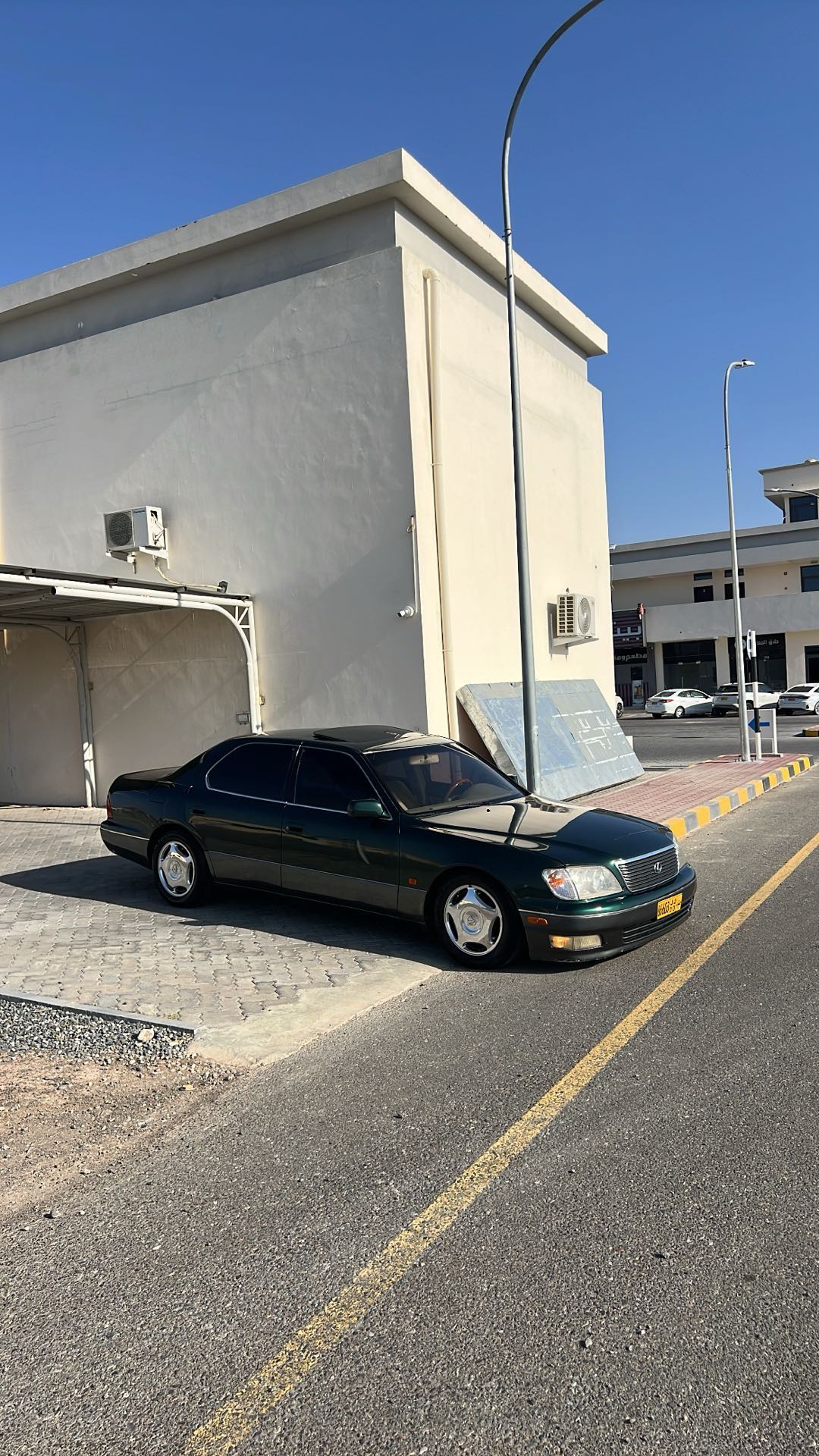 Car Image 1998 LEXUS LS 400