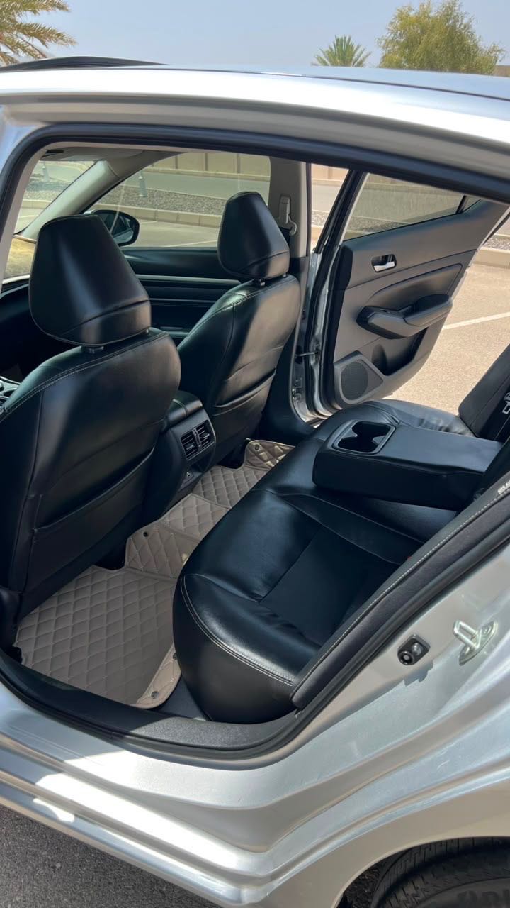 Car Image 2019 NISSAN ALTIMA SL