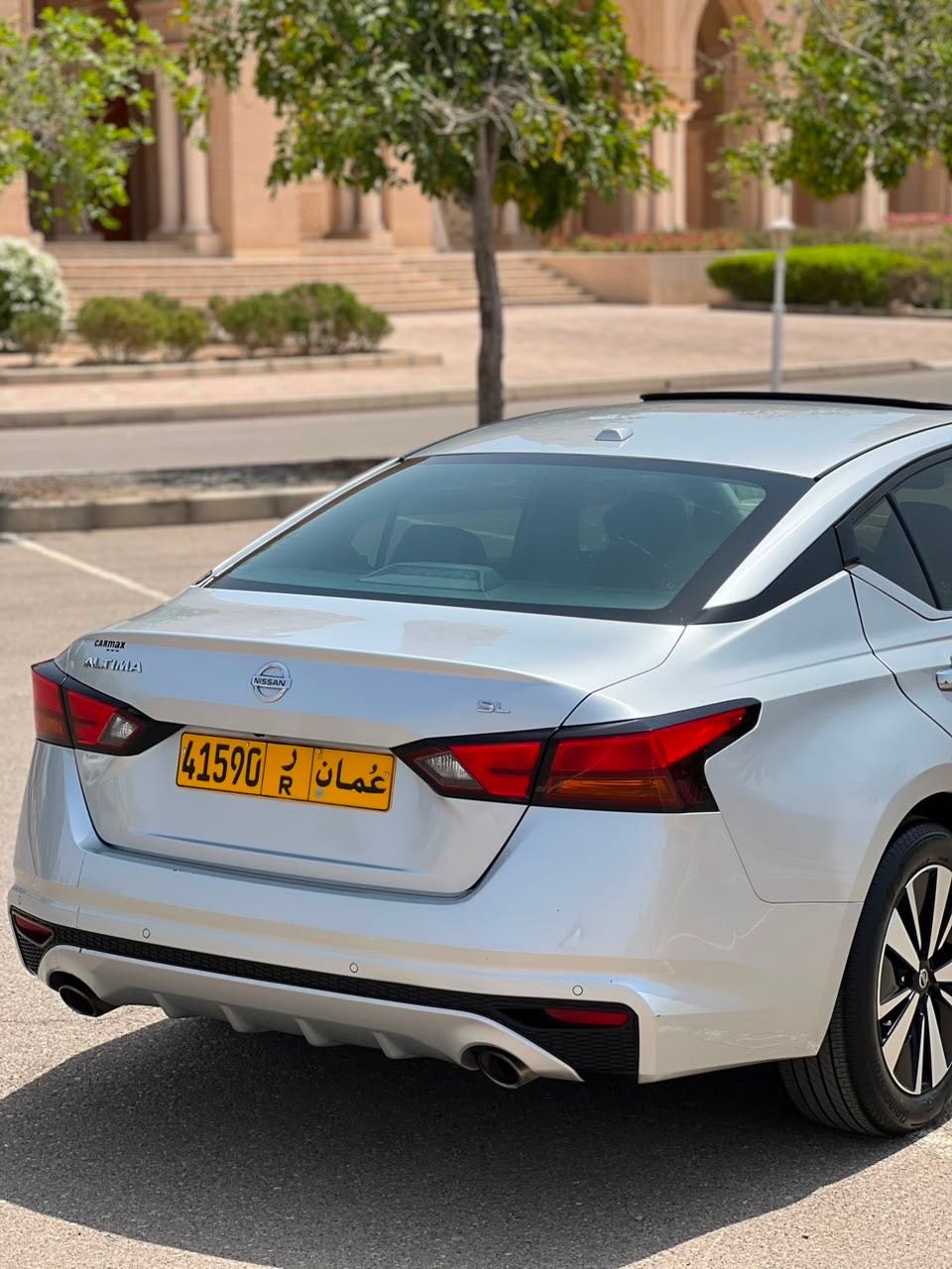 Car Image 2019 NISSAN ALTIMA SL