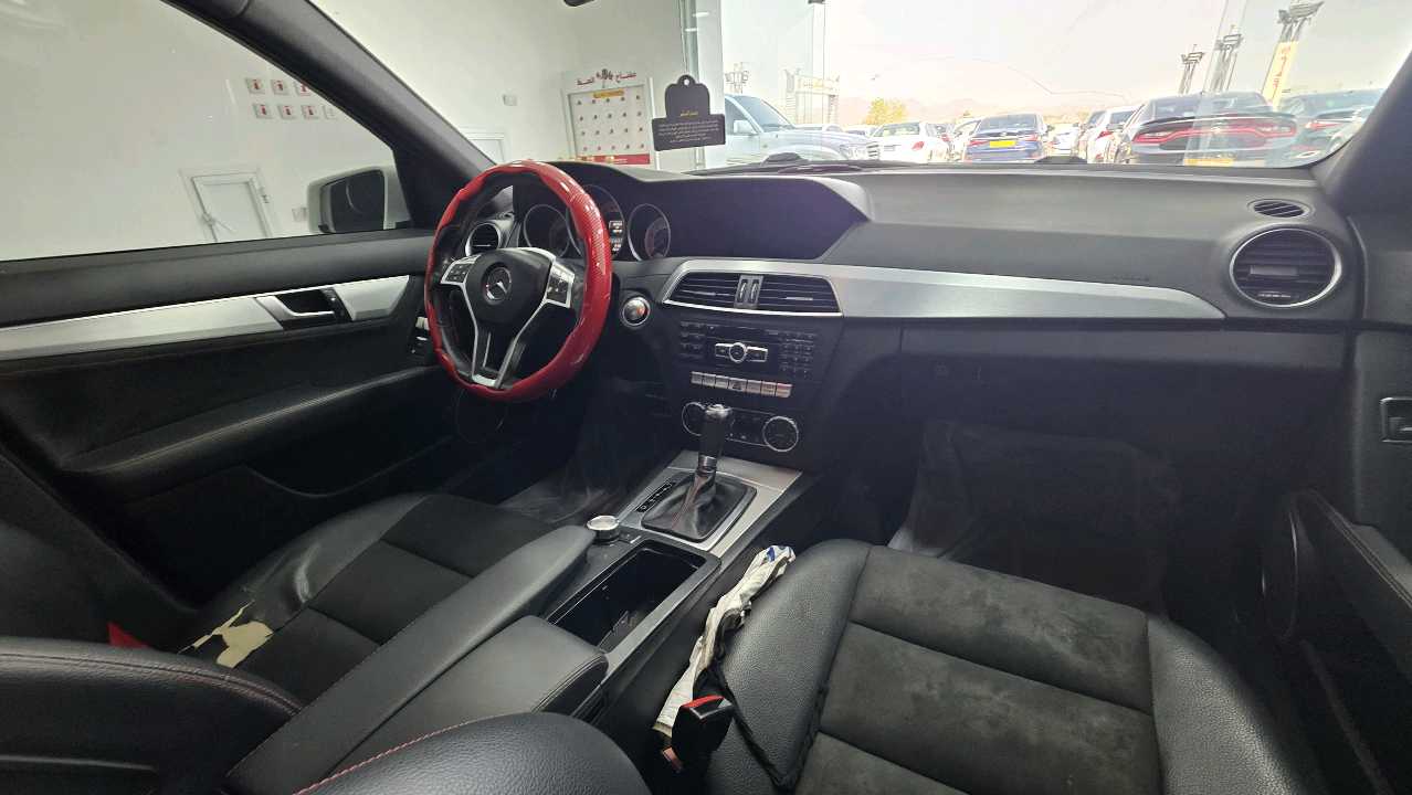 Car Image 2014 MERCEDES C Class 200