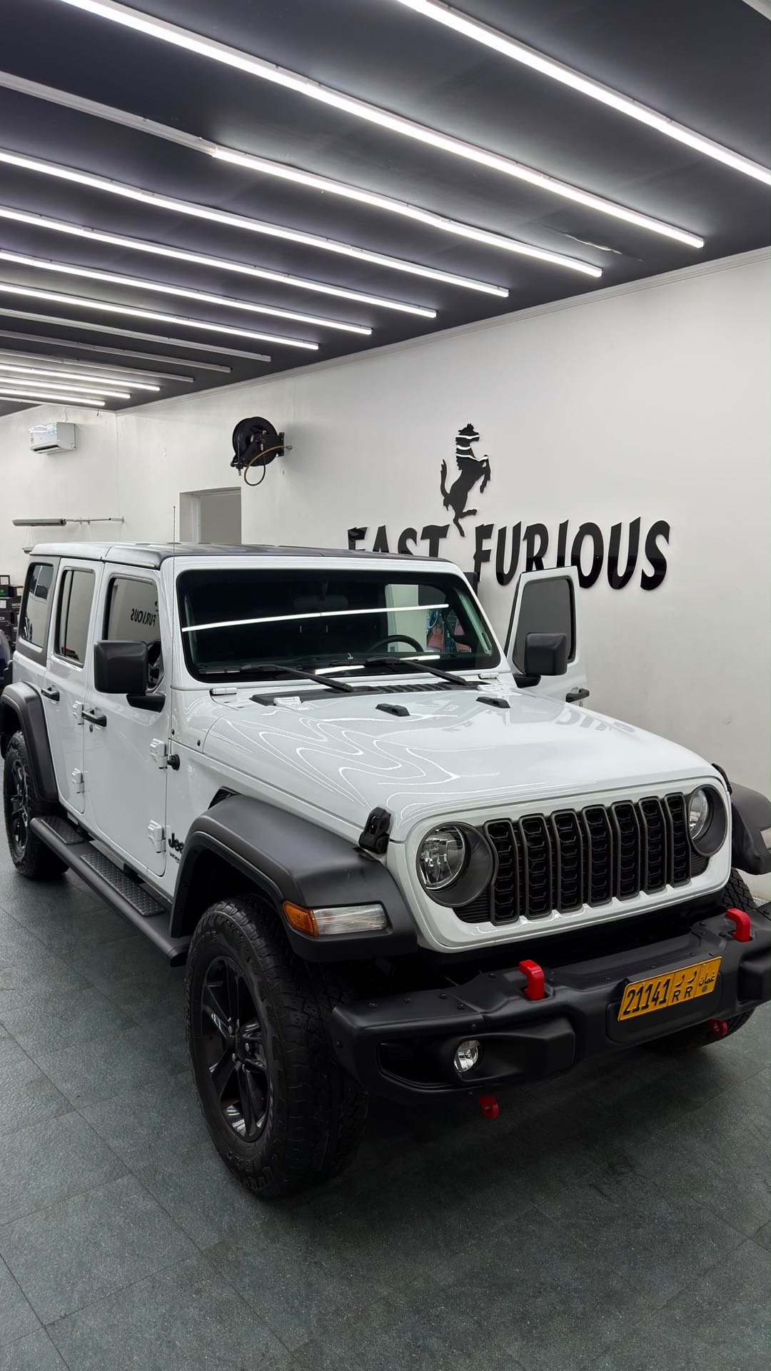 Car Image 2021 JEEP WRANGLER Sport