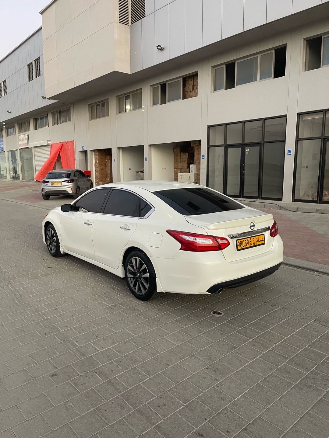 Car Image 2017 NISSAN ALTIMA SV