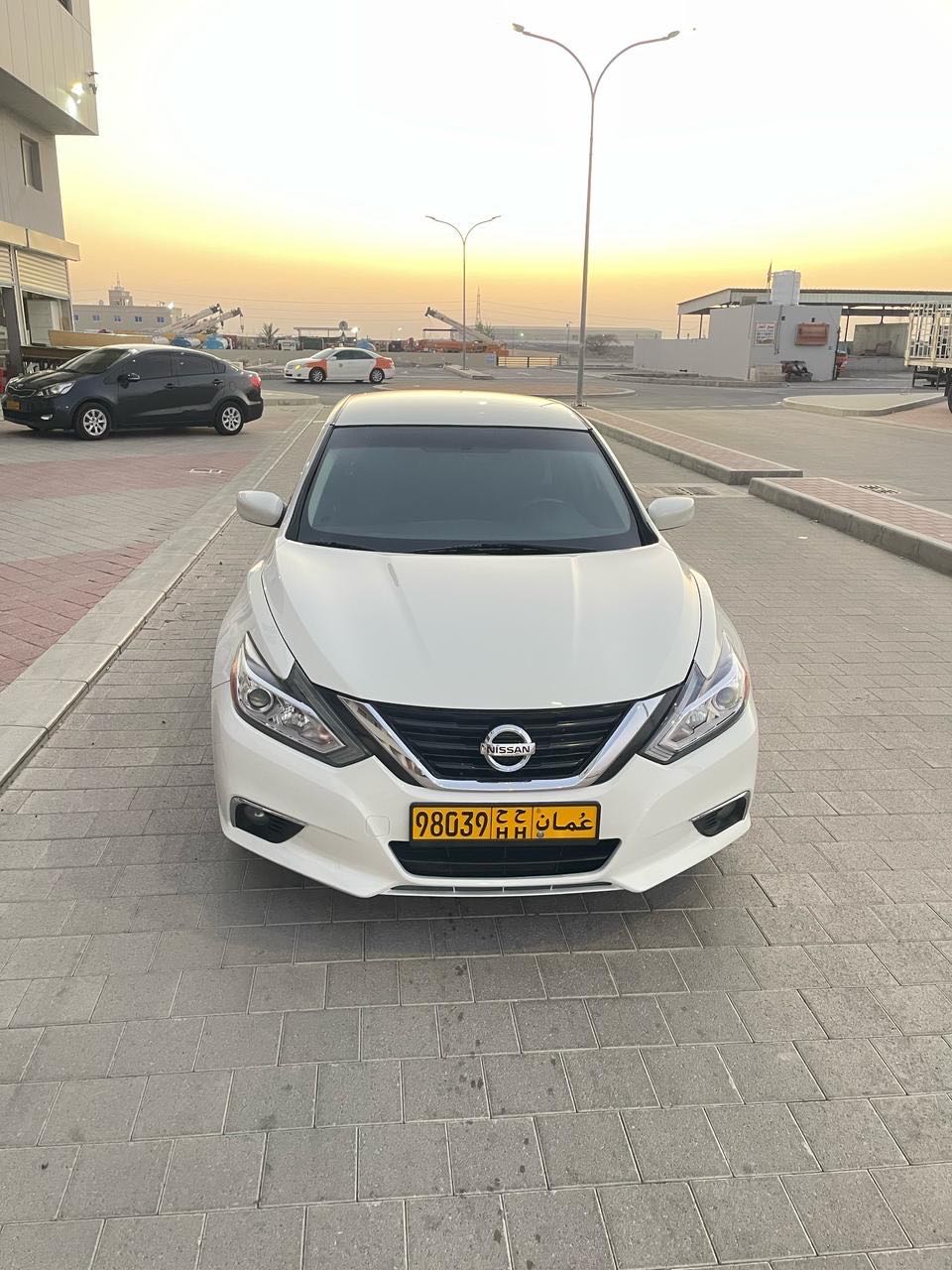 Car Image 2017 NISSAN ALTIMA SV
