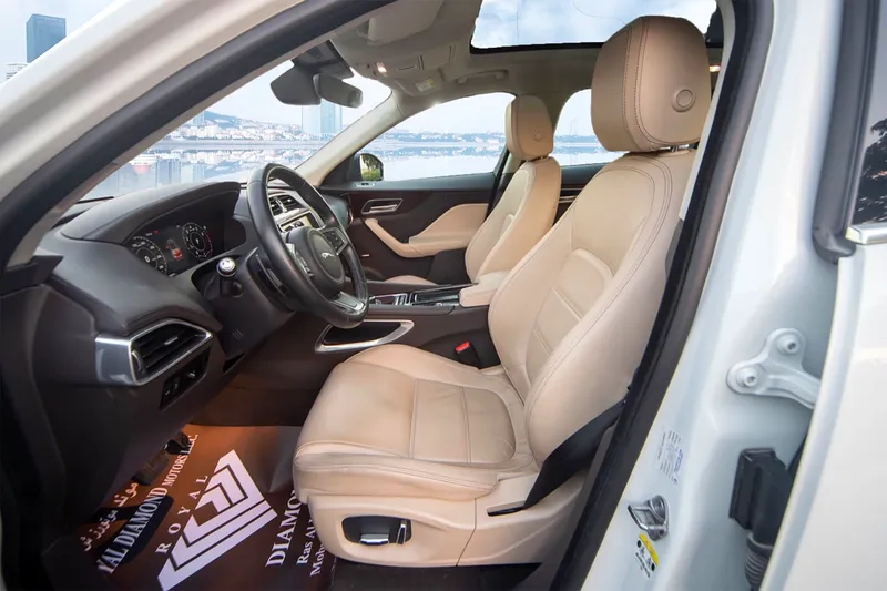 Car Image 2020 JAGUAR F-PACE 