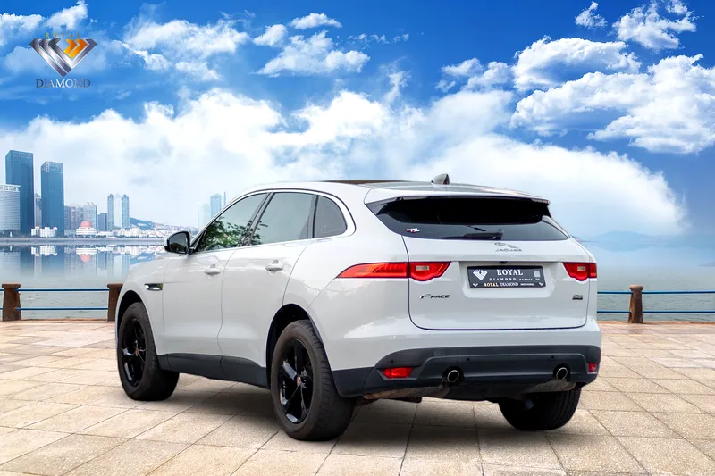 Car Image 2020 JAGUAR F-PACE 