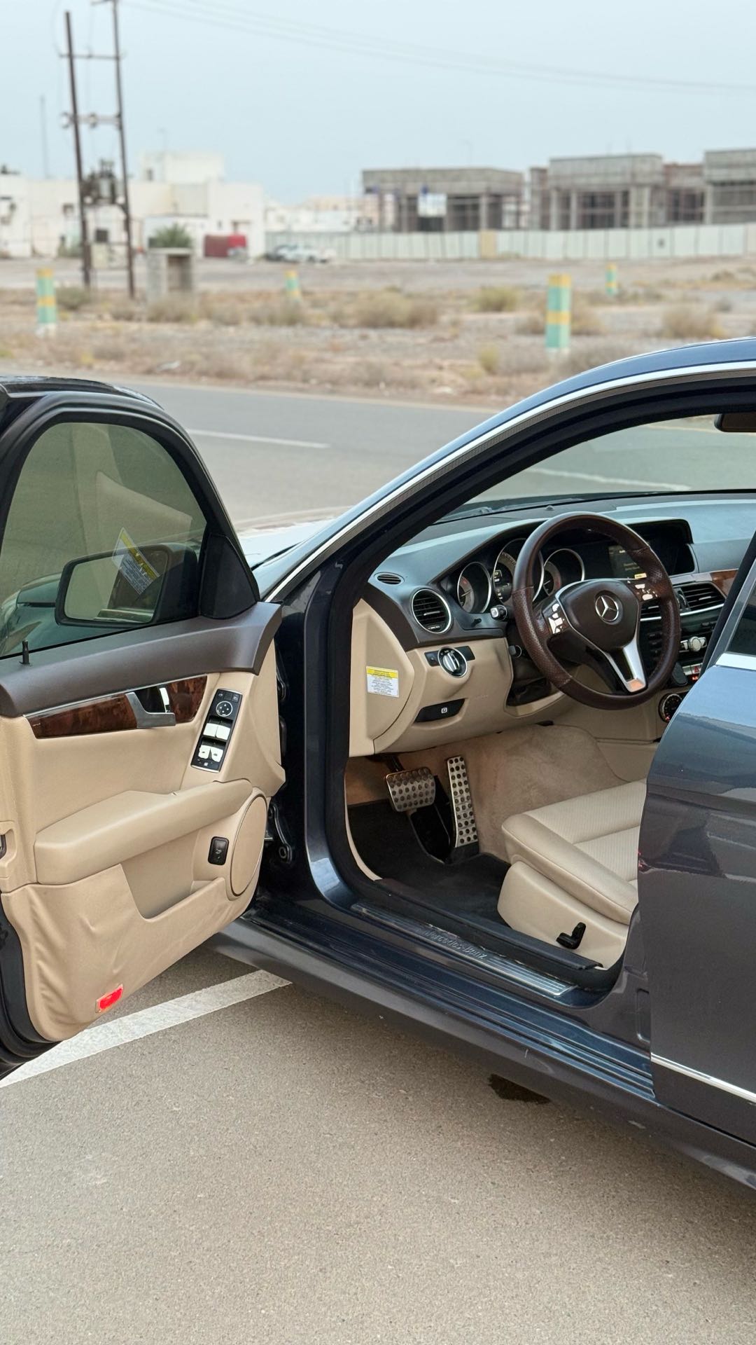 Car Image 2014 MERCEDES C Class 250