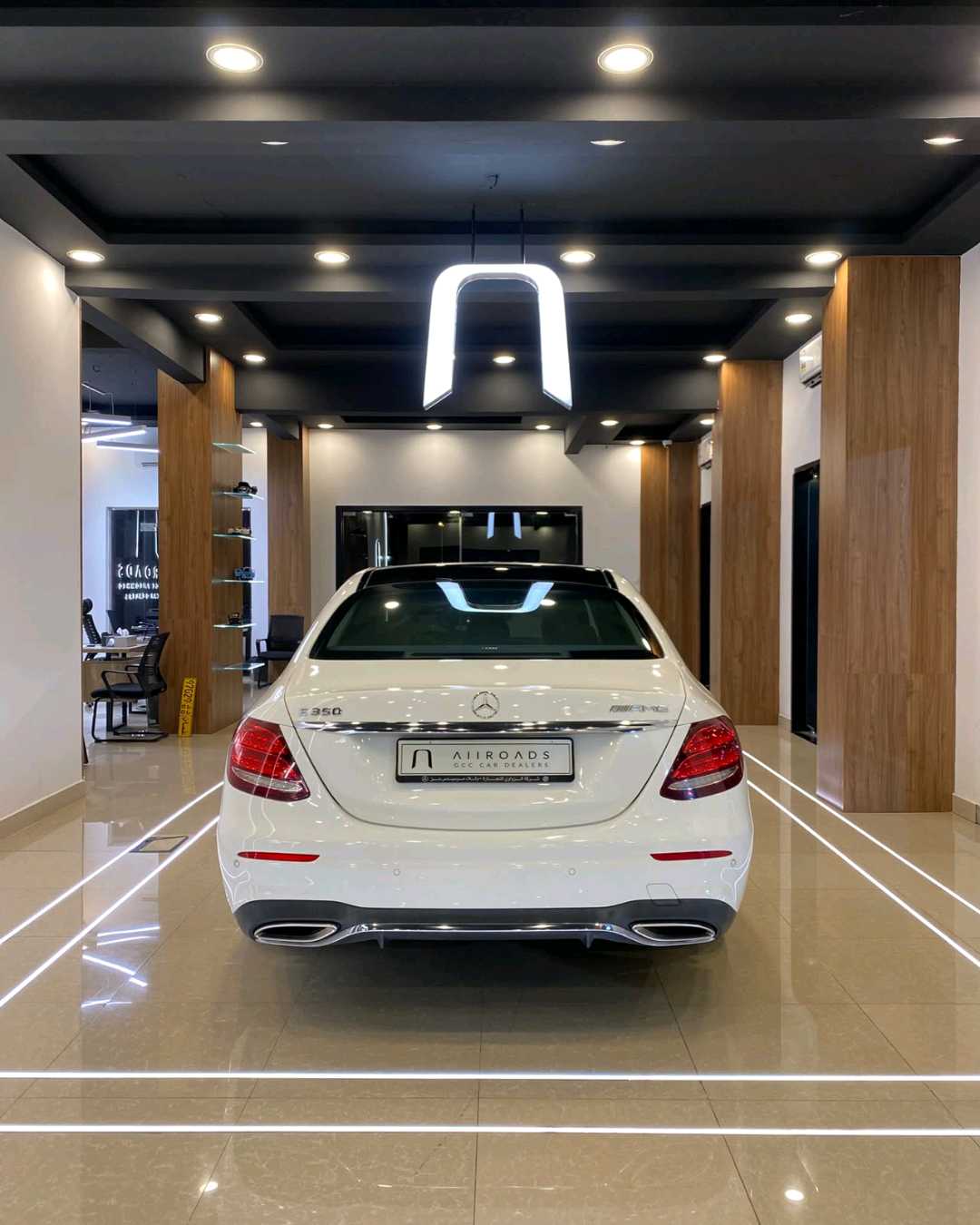 Car Image 2019 MERCEDES E Class 350