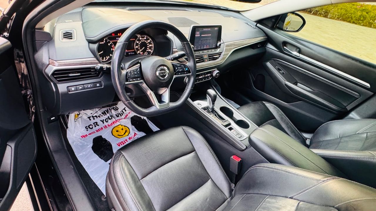 Car Image 2019 NISSAN ALTIMA SL