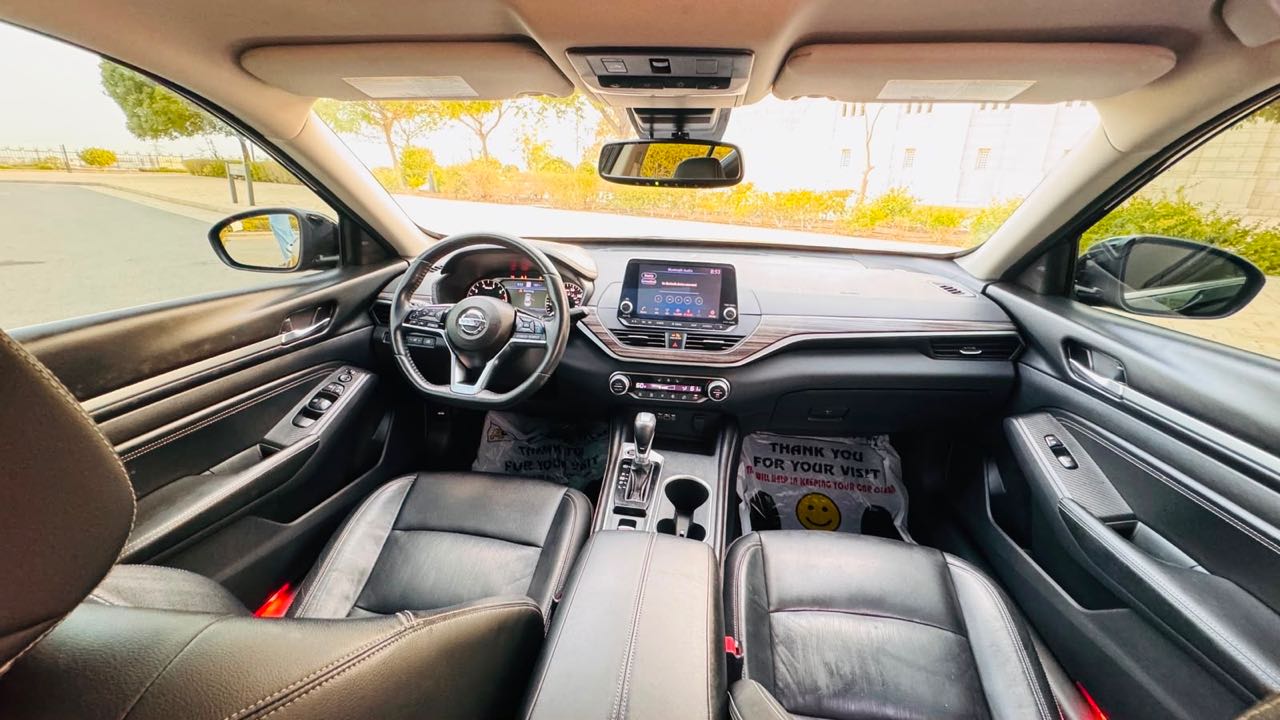 Car Image 2019 NISSAN ALTIMA SL