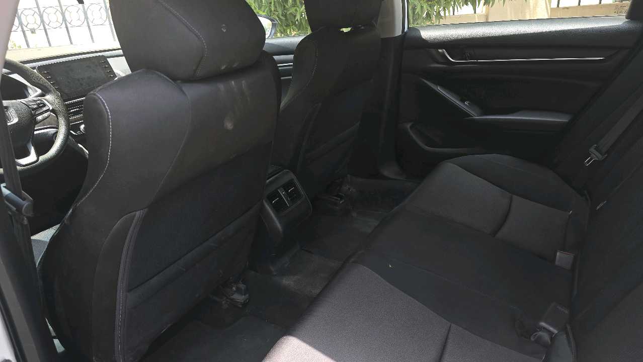 Car Image 2018 HONDA ACCORD EXL