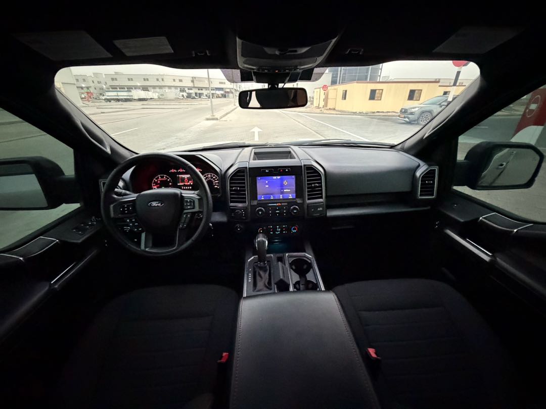 Car Image 2020 FORD F-150 XLT