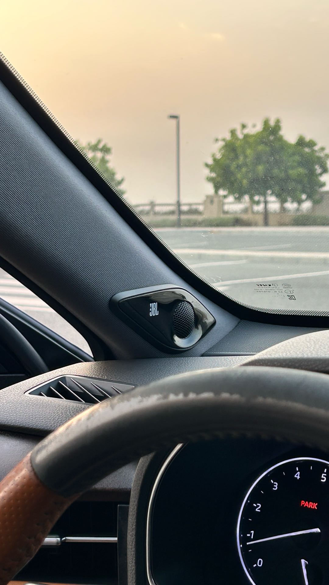 Car Image 2019 TOYOTA AVALON LIMITED