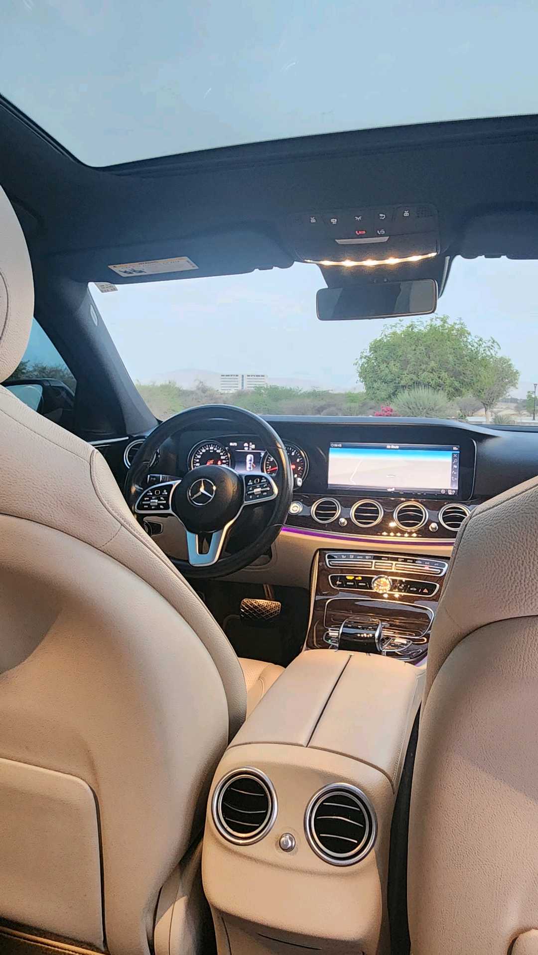 Car Image 2019 MERCEDES E Class 300