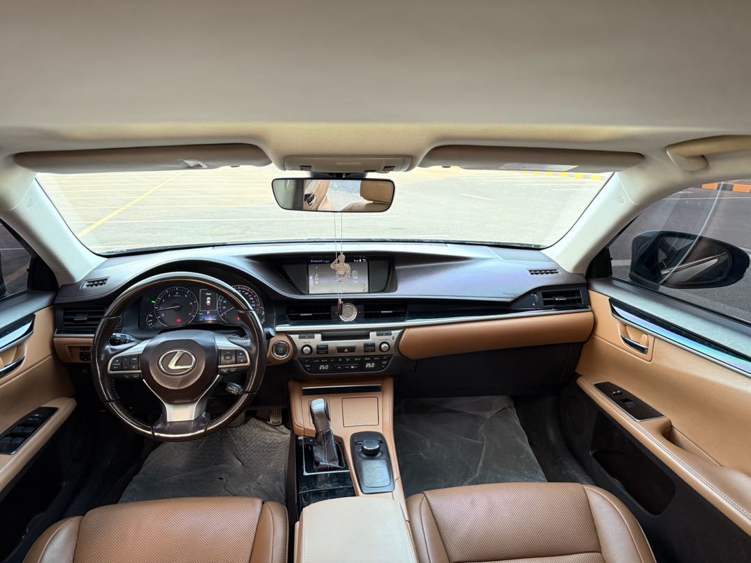 Car Image 2017 LEXUS ES 350