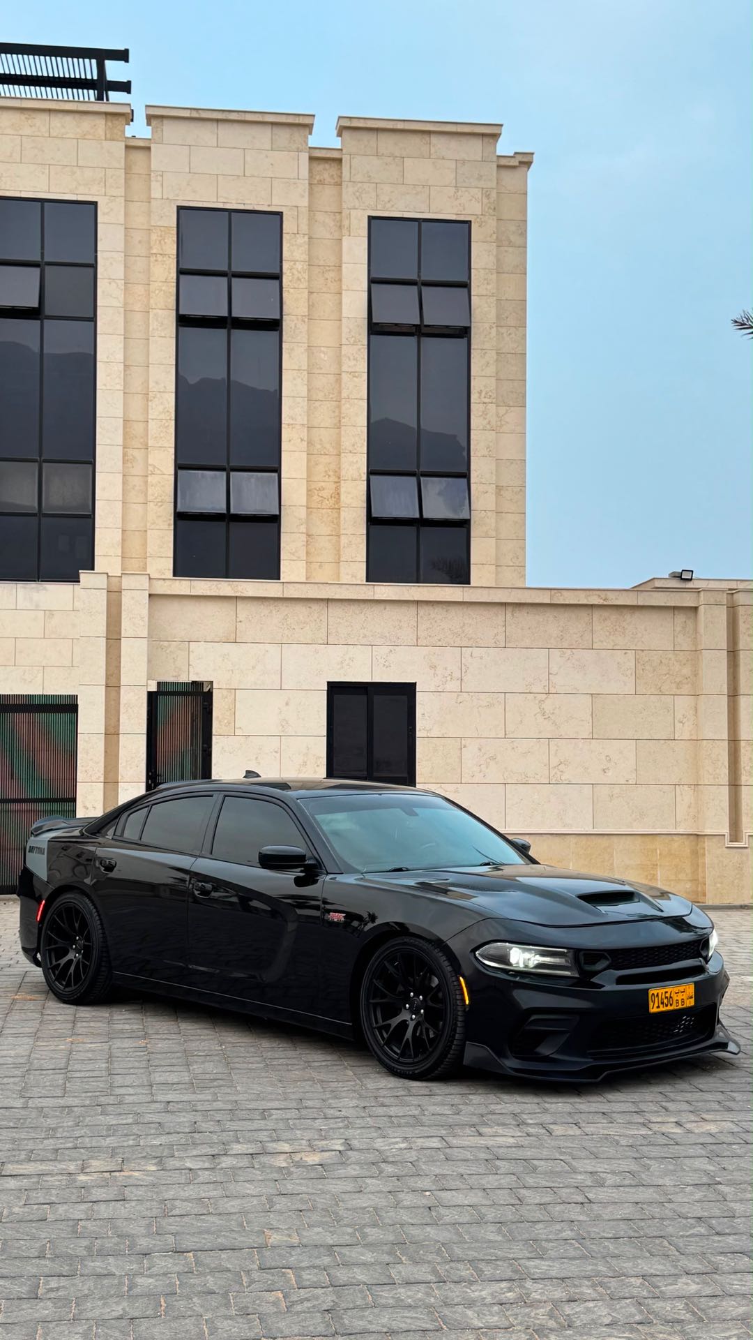 Car Image 2018 DODGE CHARGER SXT