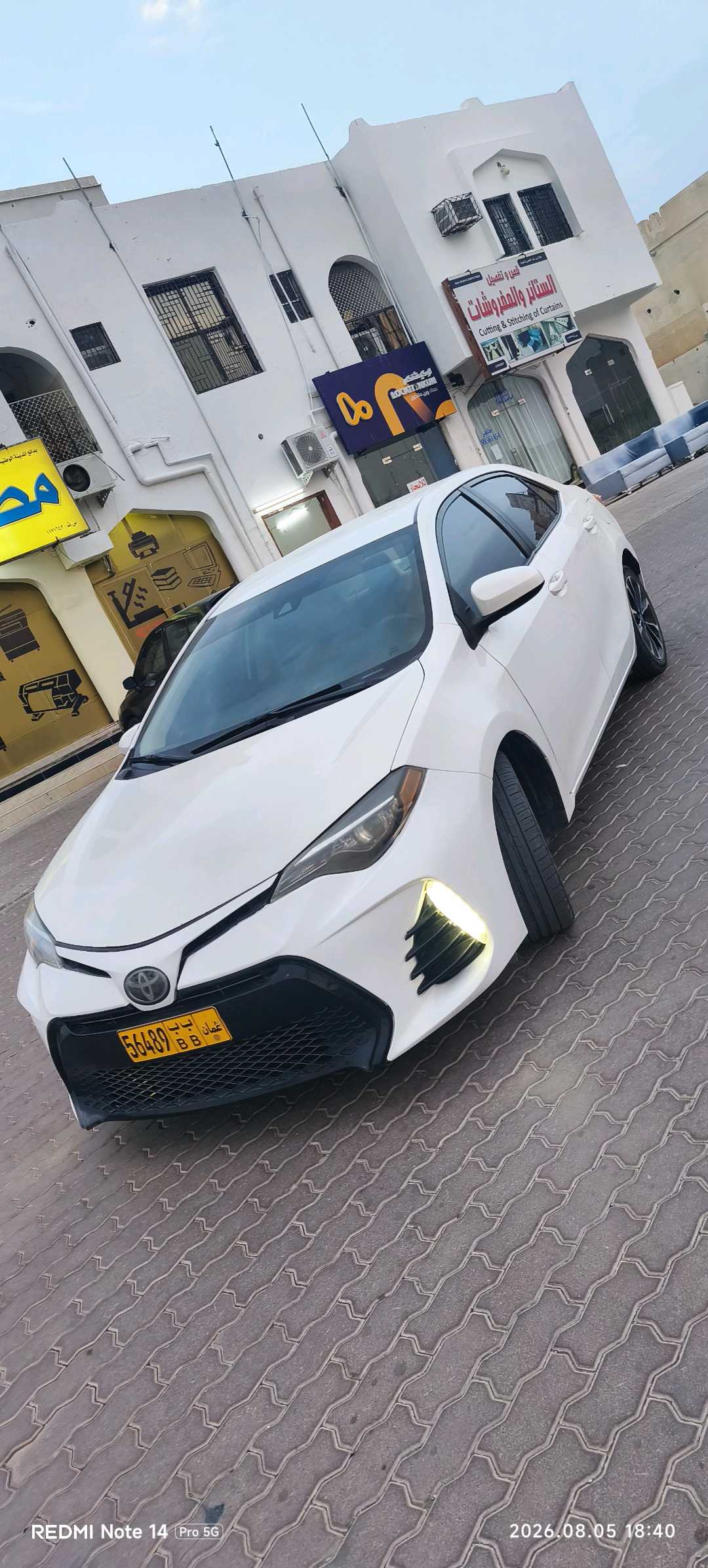 Car Image 2017 TOYOTA COROLLA LE