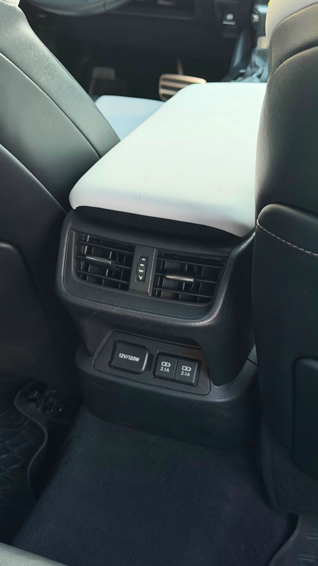 Car Image 2019 LEXUS ES F350