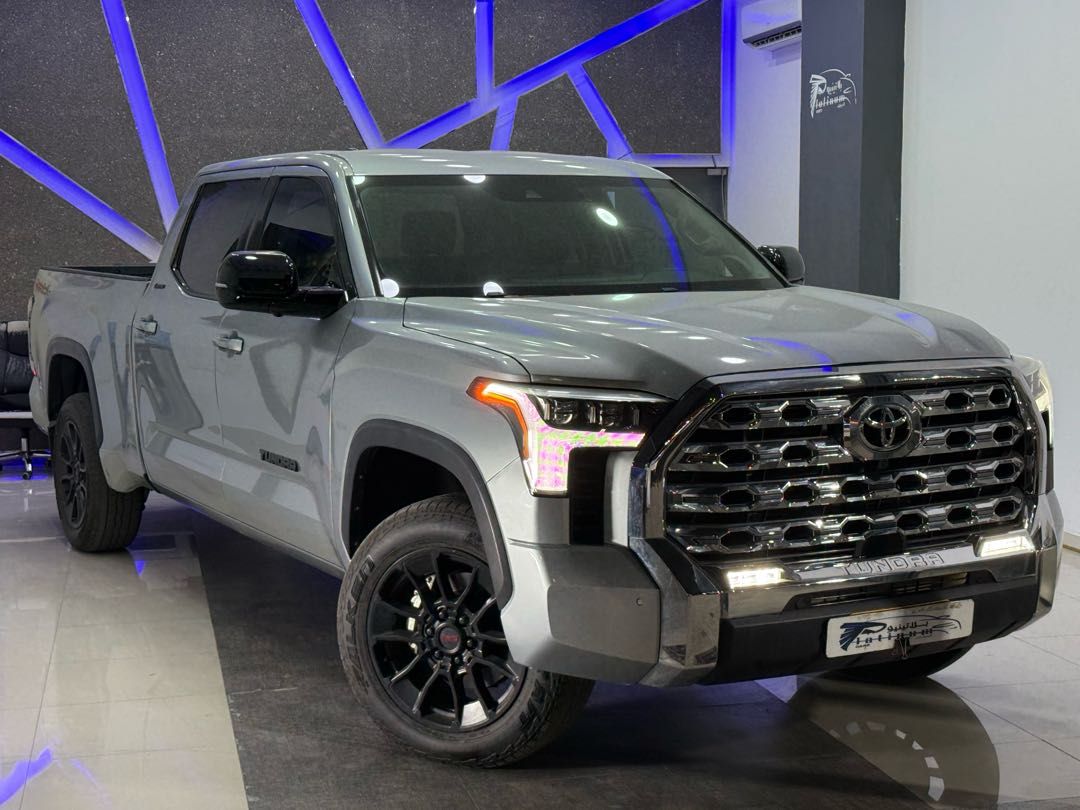TOYOTA TUNDRA TRD 2024