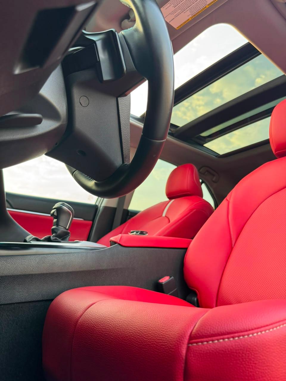 Car Image 2018 TOYOTA CAMRY XSE