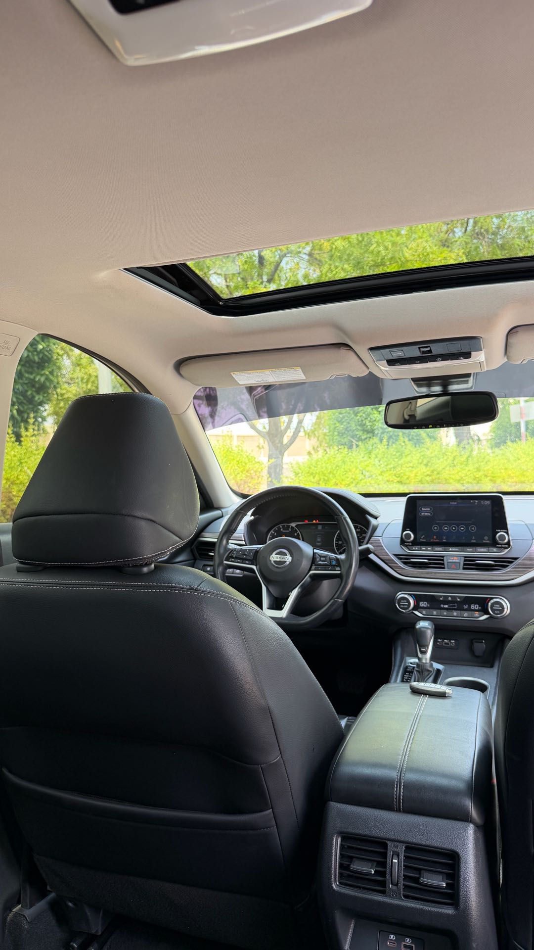 Car Image 2019 NISSAN ALTIMA SL