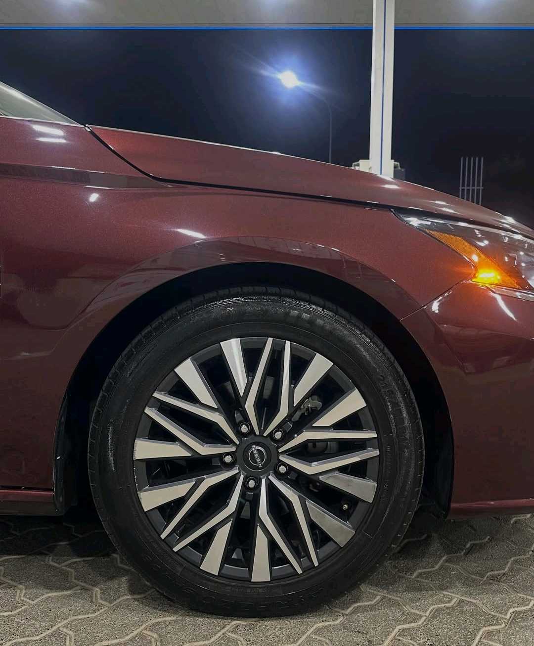 Car Image 2023 NISSAN ALTIMA SV