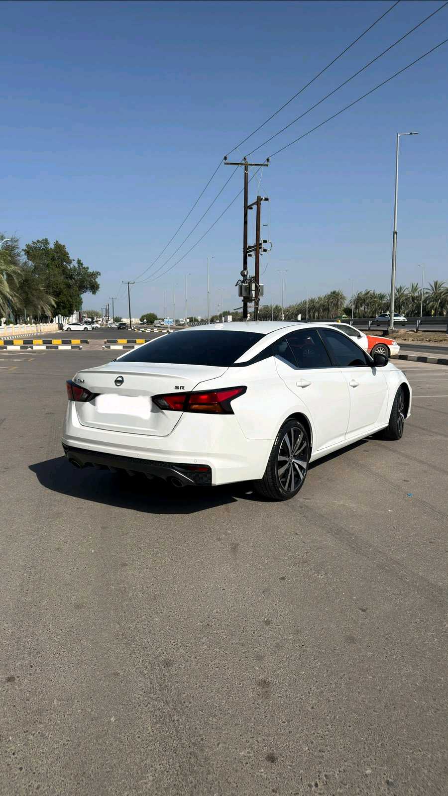 Car Image 2022 NISSAN ALTIMA SR