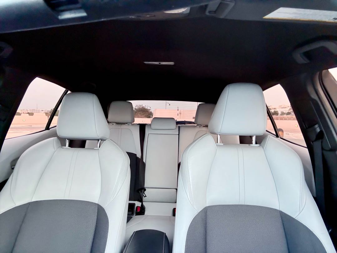 Car Image 2019 TOYOTA COROLLA XSE