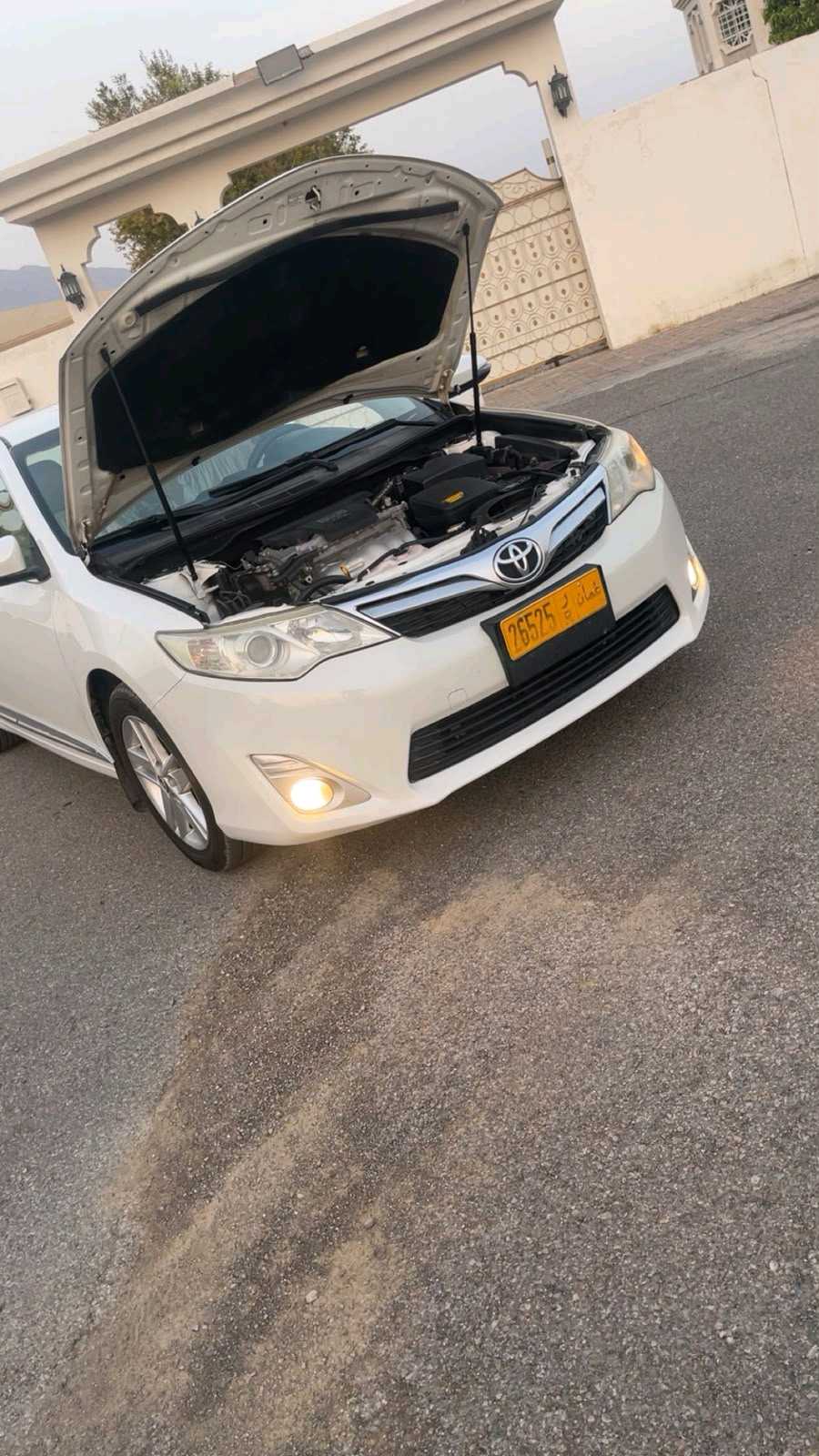 Car Image 2014 TOYOTA CAMRY GLX