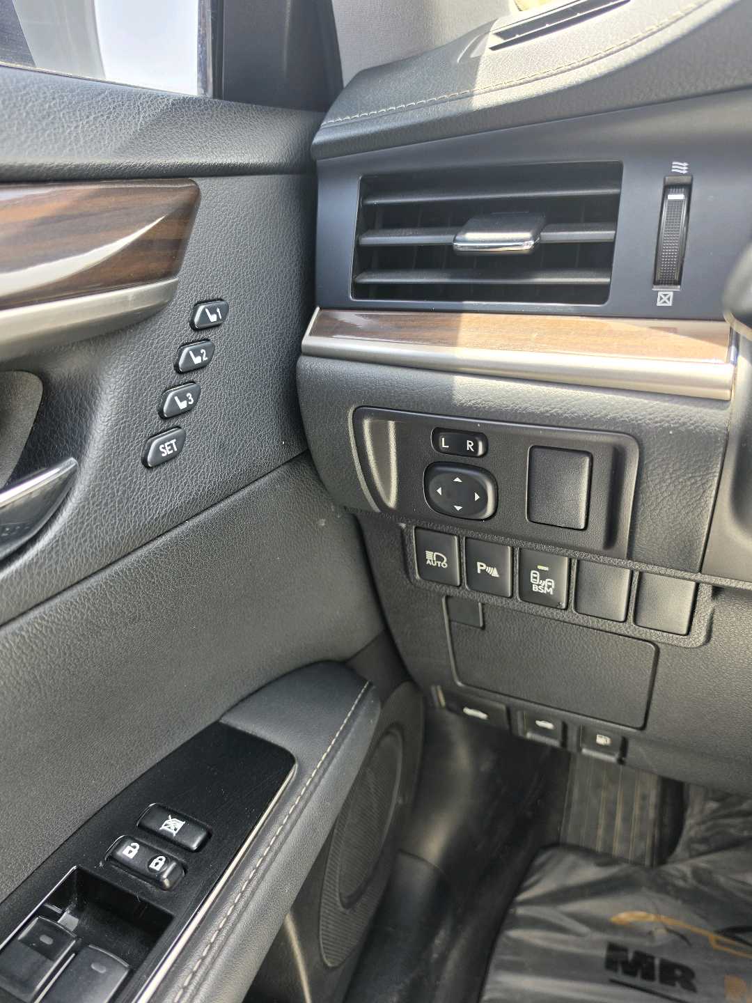 Car Image 2017 LEXUS ES 350