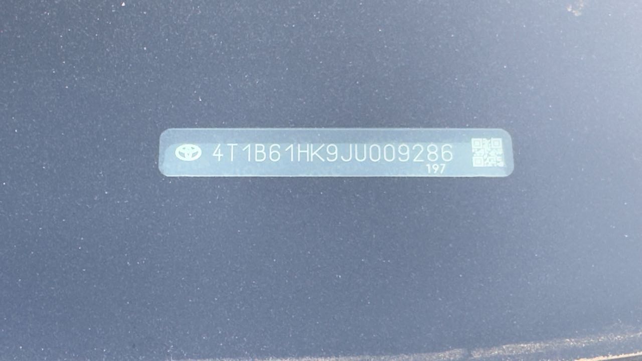 Car Image 2018 TOYOTA CAMRY XSE