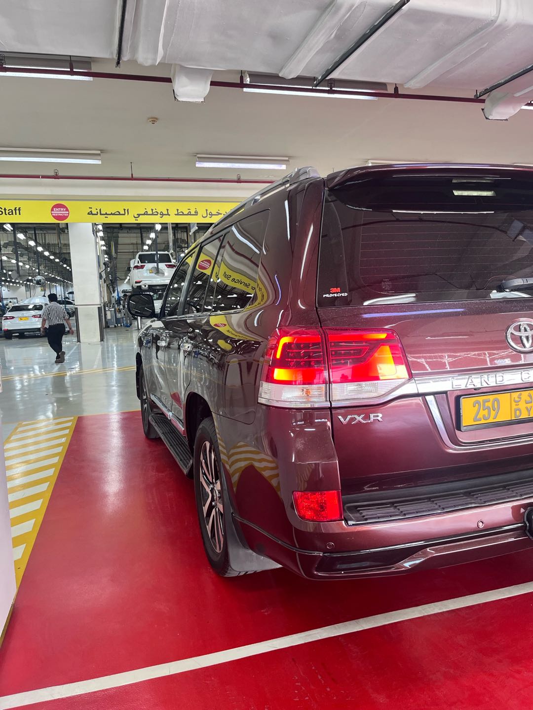 Car Image 2016 TOYOTA LAND CRUISER VX.R