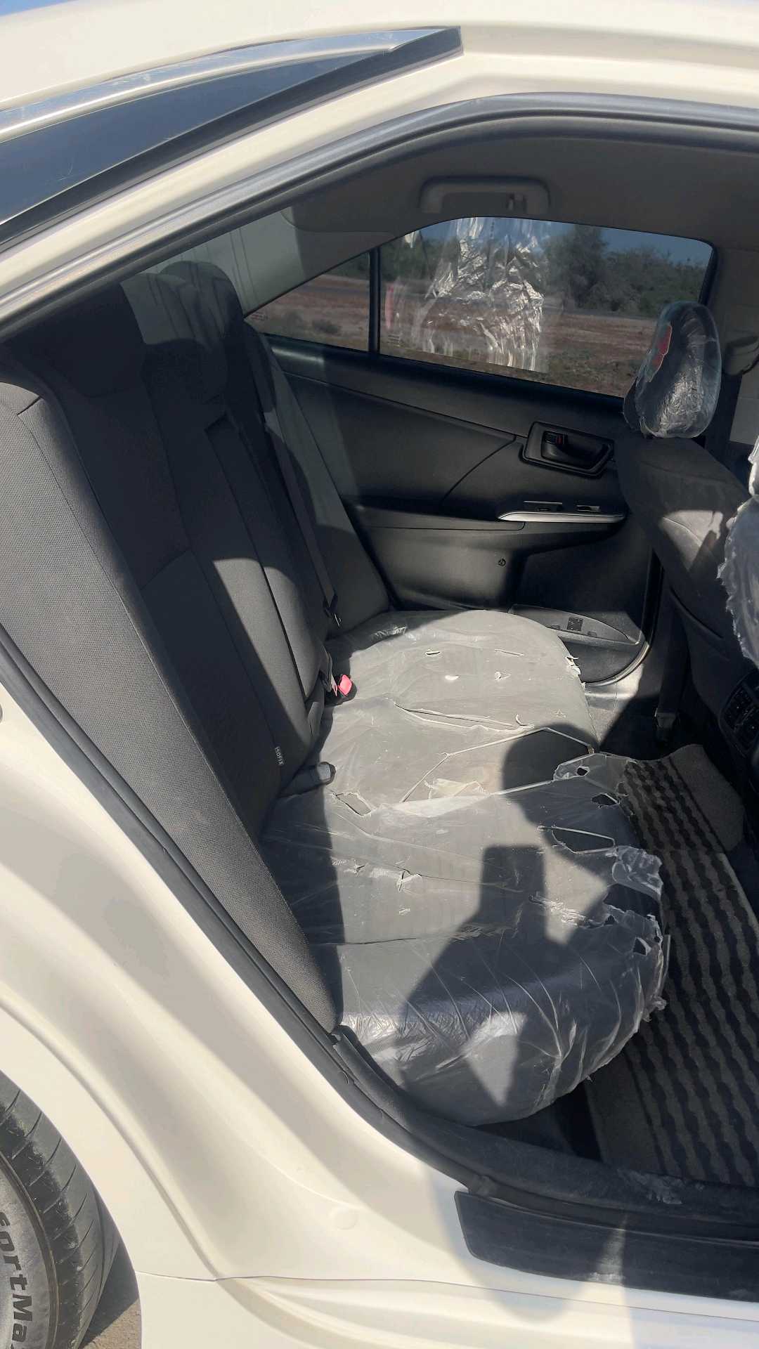 Car Image 2017 TOYOTA CAMRY LE