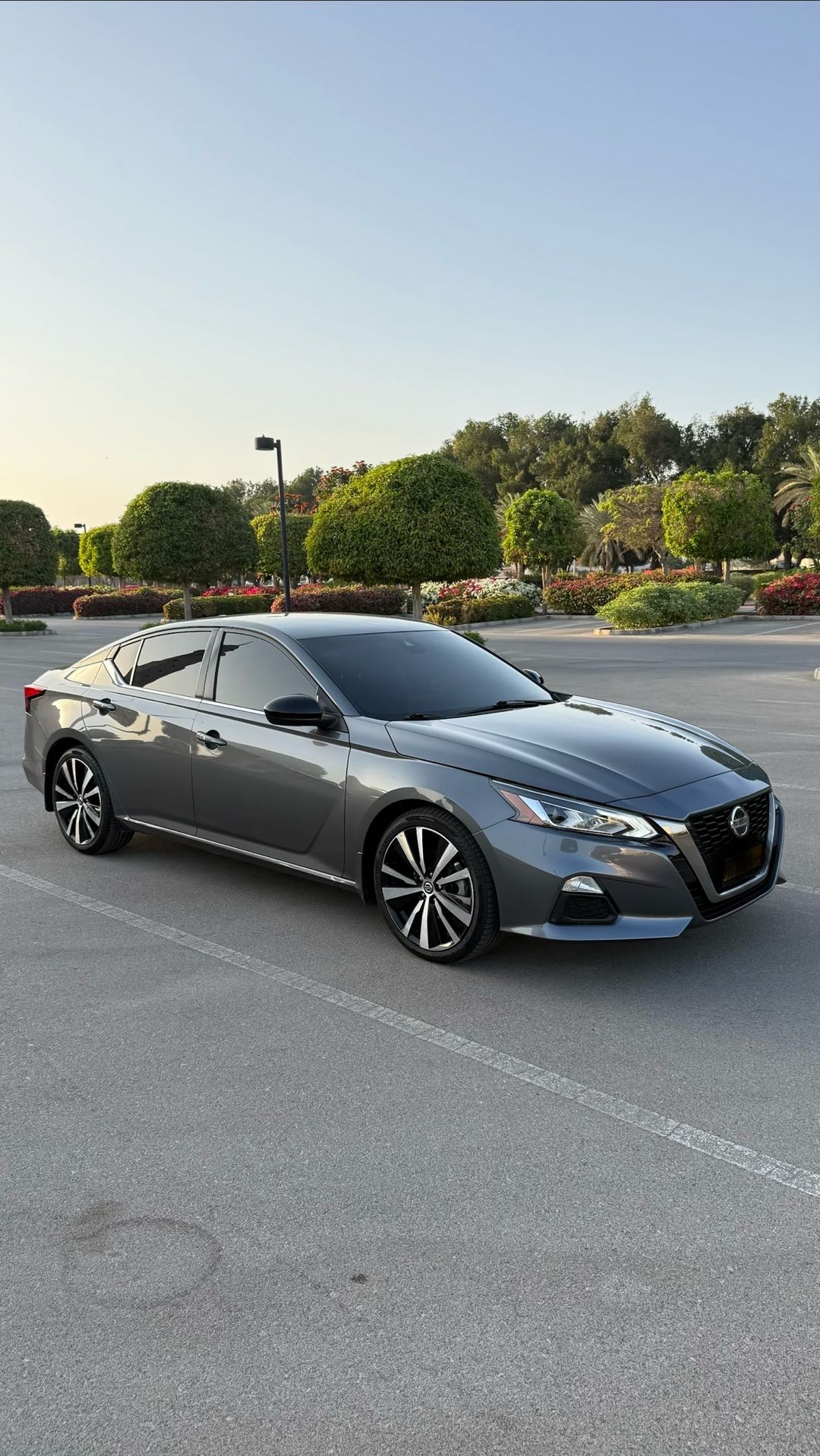 Car Image 2021 NISSAN ALTIMA SR