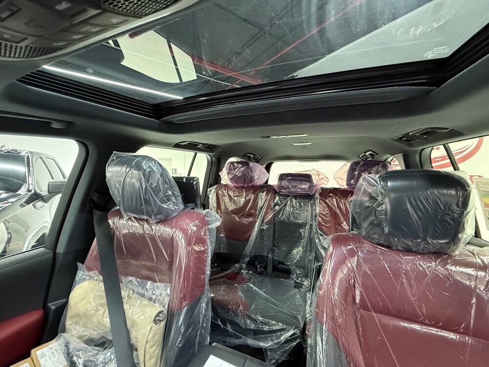 Car Image 2026 TOYOTA LAND CRUISER VX.R