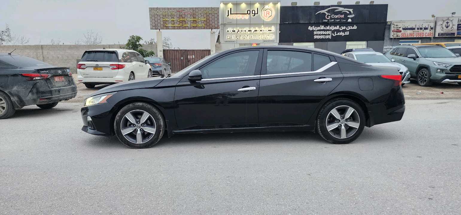 Car Image 2019 NISSAN ALTIMA SV