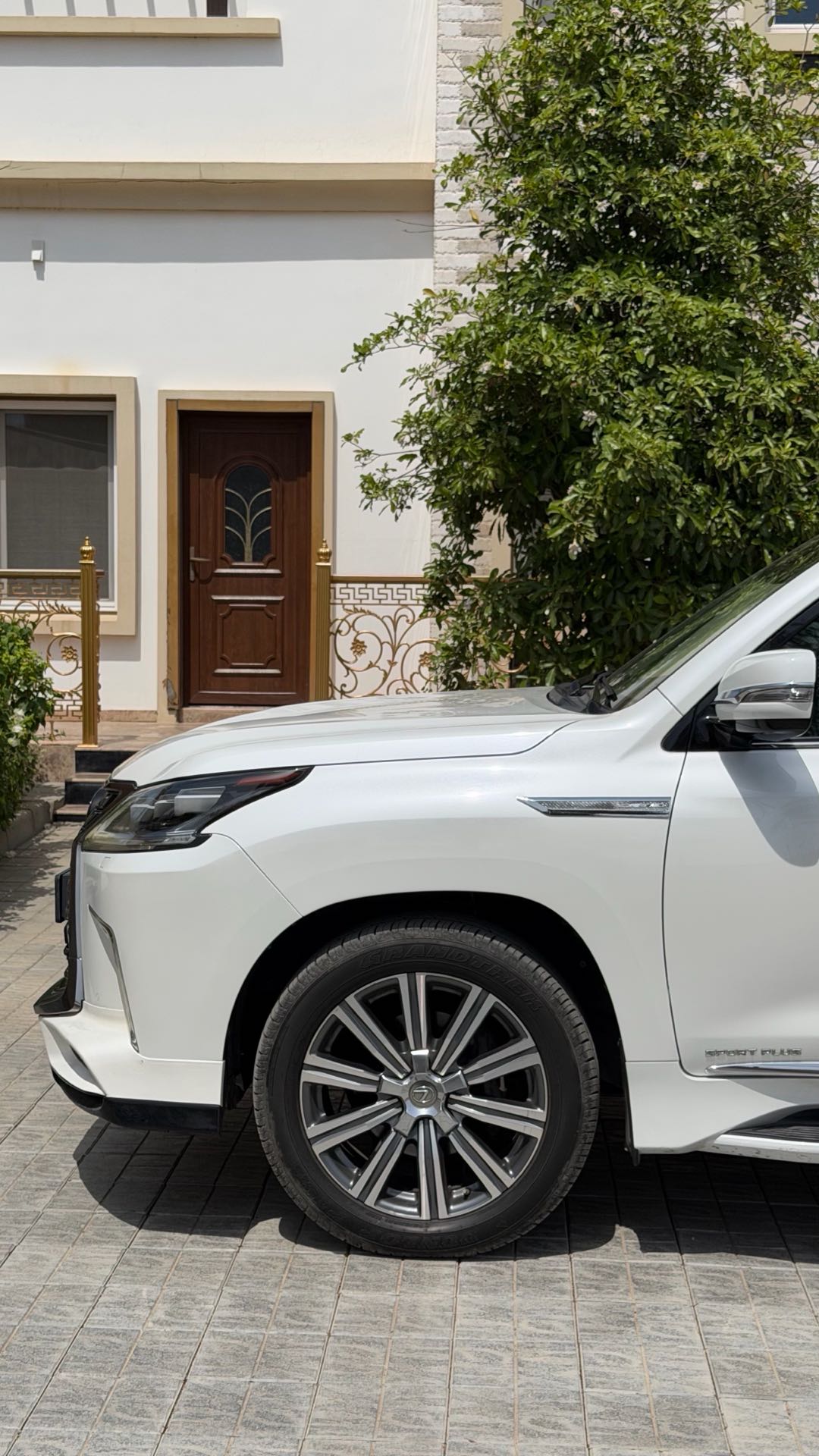 Car Image 2017 LEXUS LX F SPORT