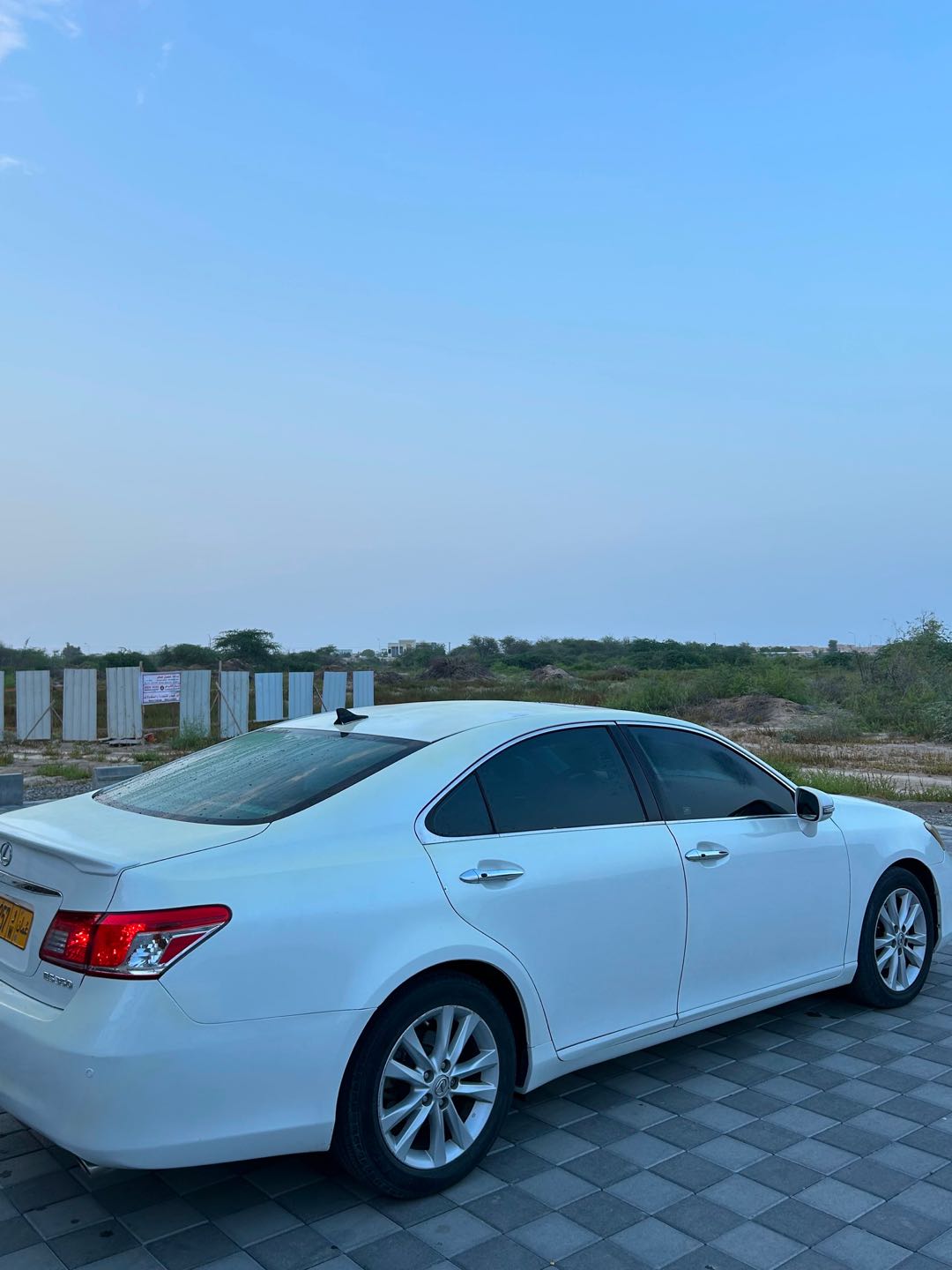 Car Image 2011 LEXUS ES 350