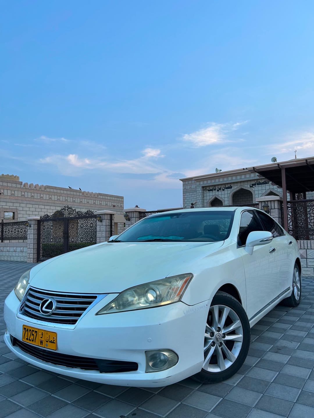 Car Image 2011 LEXUS ES 350