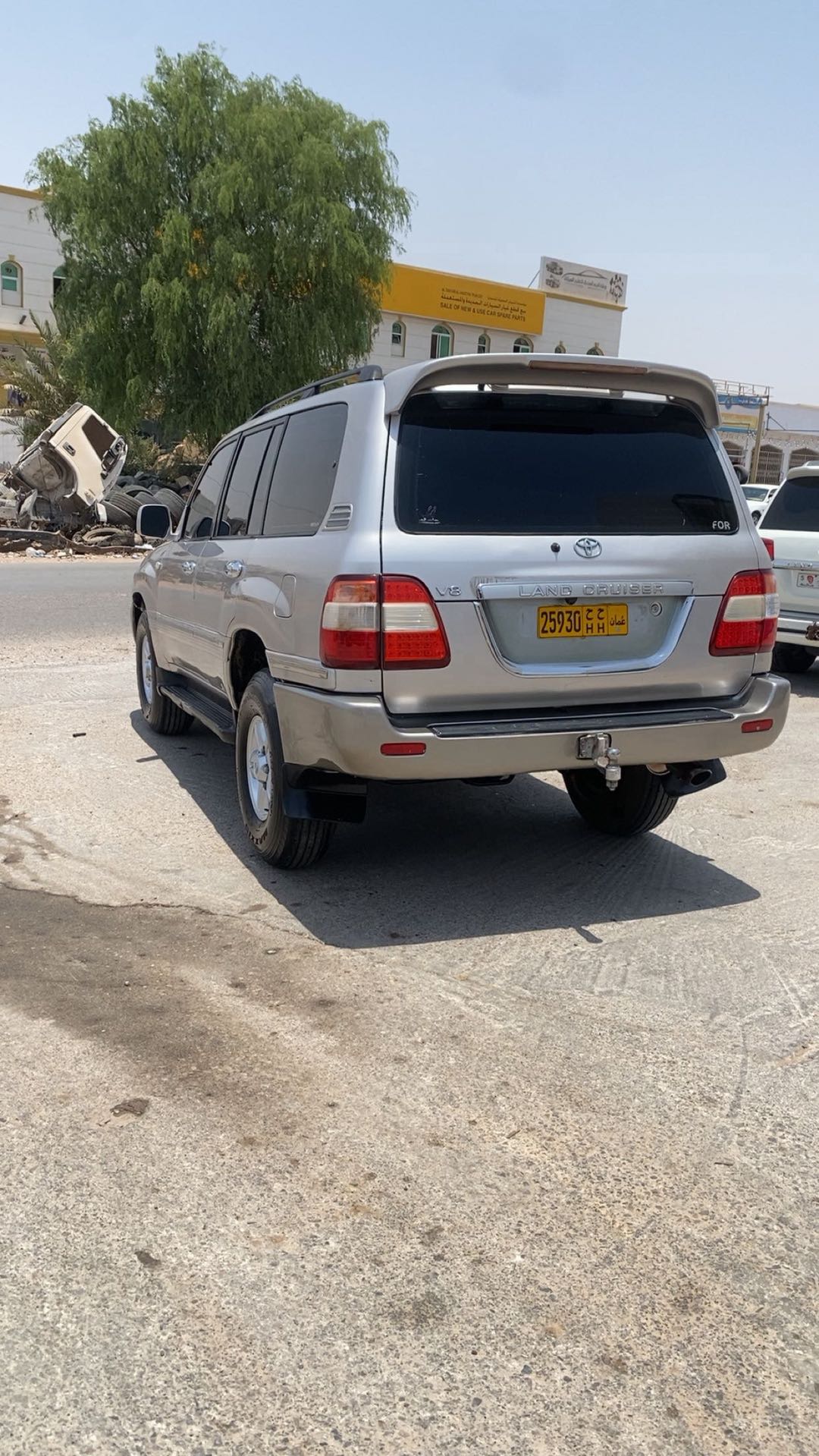 Car Image 1998 TOYOTA LAND CRUISER 