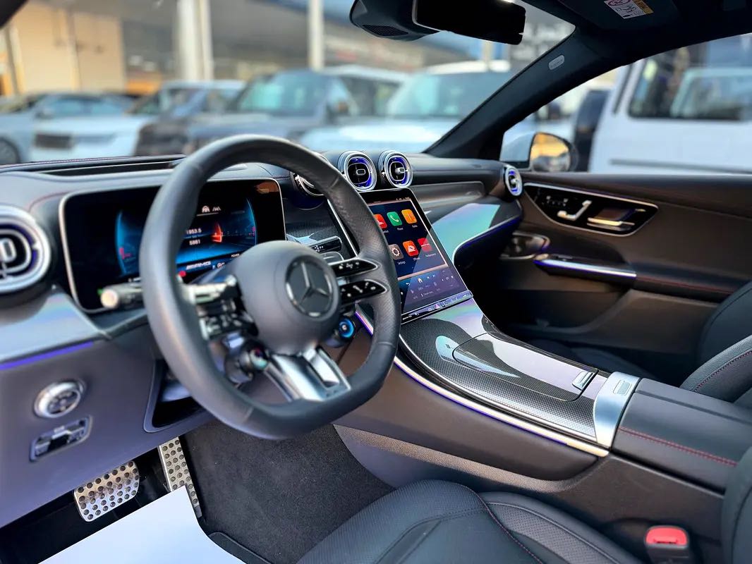Car Image 2025 MERCEDES GLC CLASS 