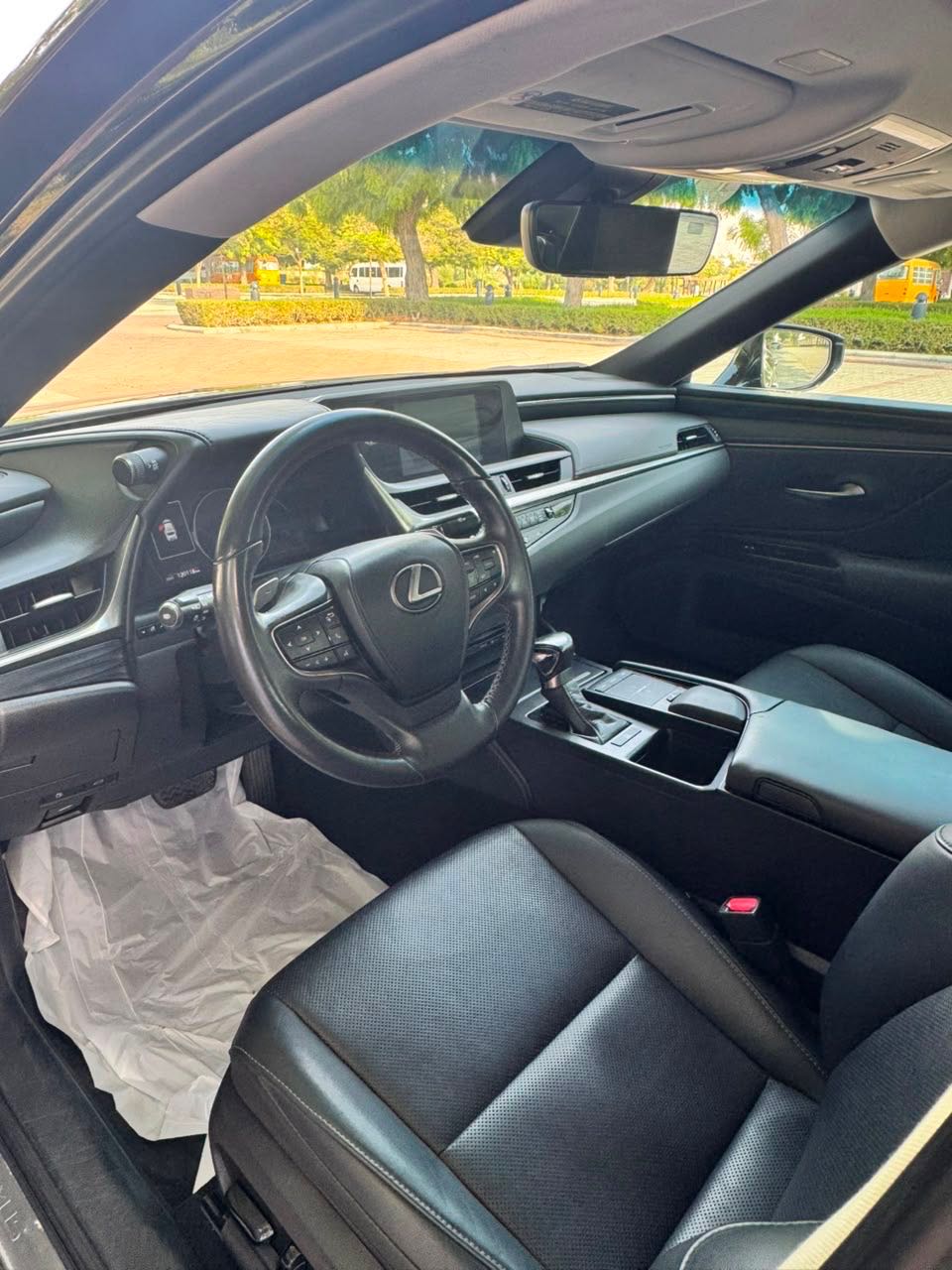 Car Image 2019 LEXUS ES 350