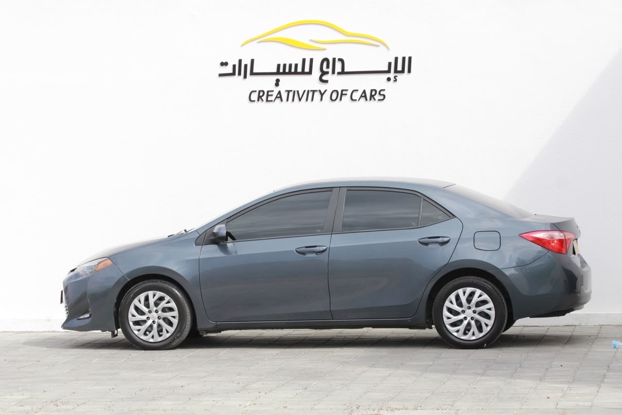 Car Image 2019 TOYOTA COROLLA LE