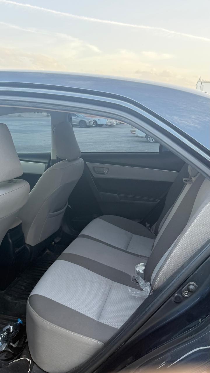 Car Image 2019 TOYOTA COROLLA LE