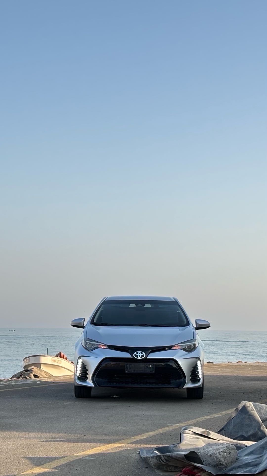 Car Image 2017 TOYOTA COROLLA LE