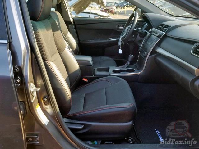 Car Image 2016 TOYOTA CAMRY SE