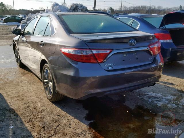 Car Image 2016 TOYOTA CAMRY SE